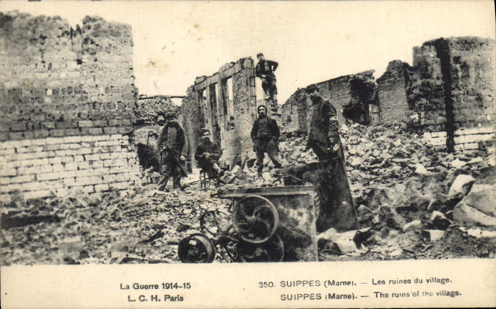 Suippes (Marne) — Les ruines du village — L. C. H. Paris, n° 350