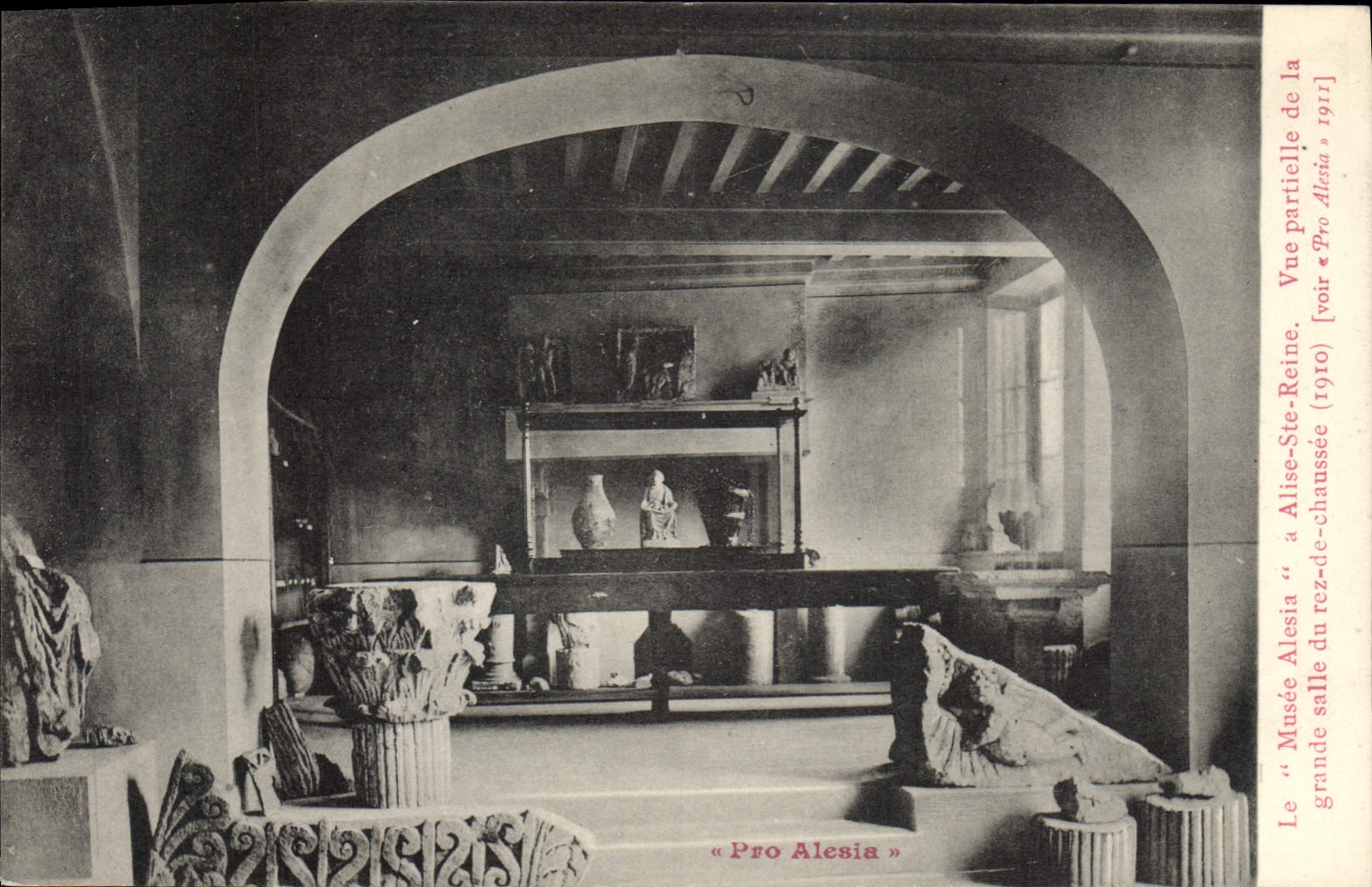 Musée d'Alesia — Salle partielle « Pro Alesia » — vue du rez-de-chaussée — 1911