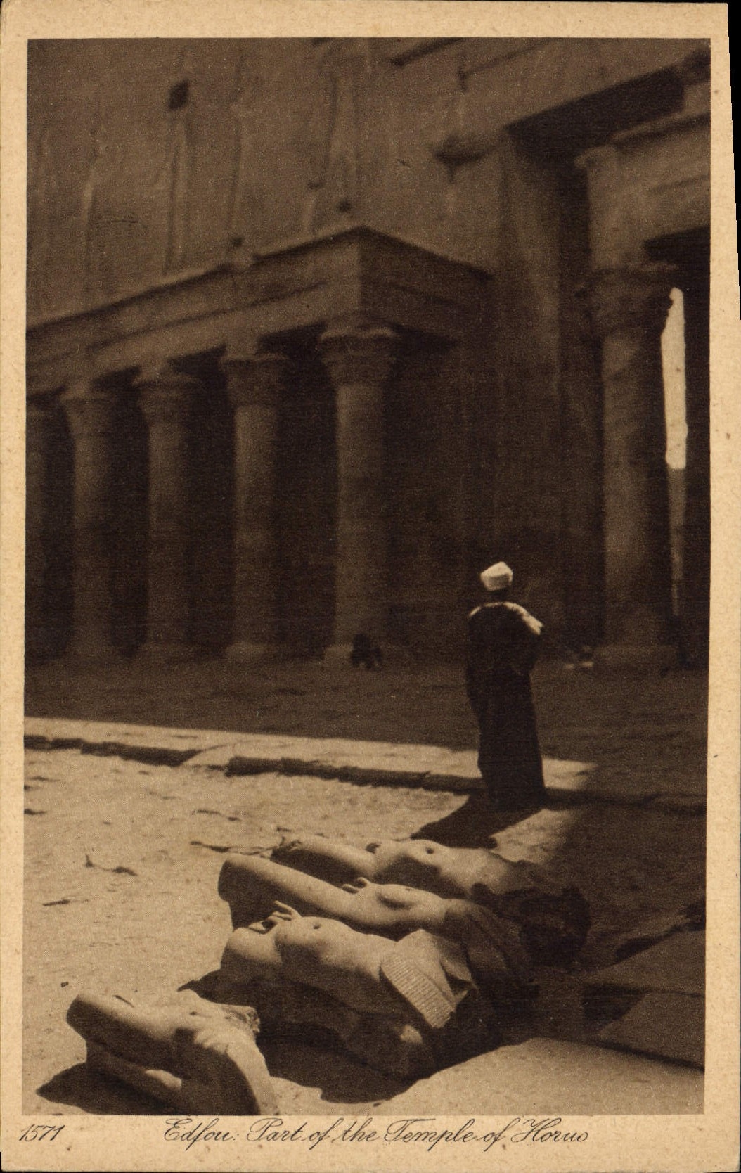 Edfou: Part of the Temple of Horus — série 1571 — éditeur Lehner & Landrock, Cairo