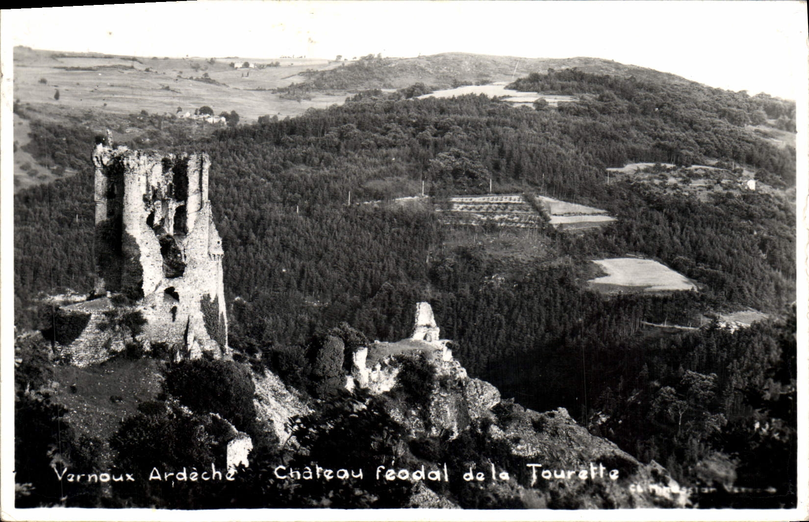 CPA Arnoux Ardeche Chateau feodal de la Tourette 