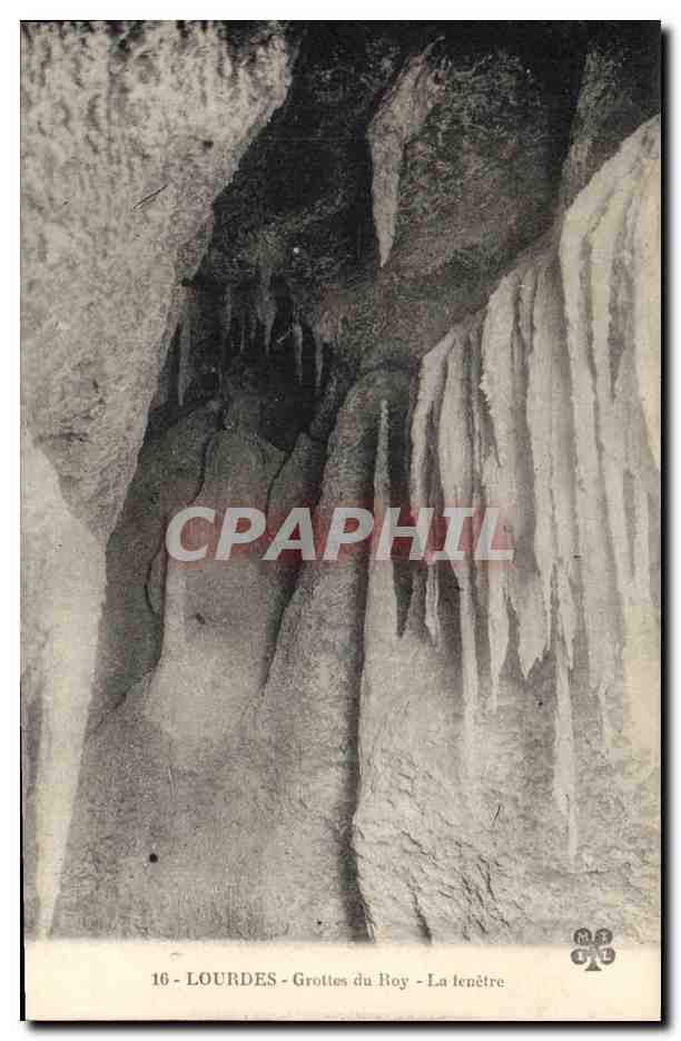 CPA Lourdes Grottes du Roy la fenetre 
