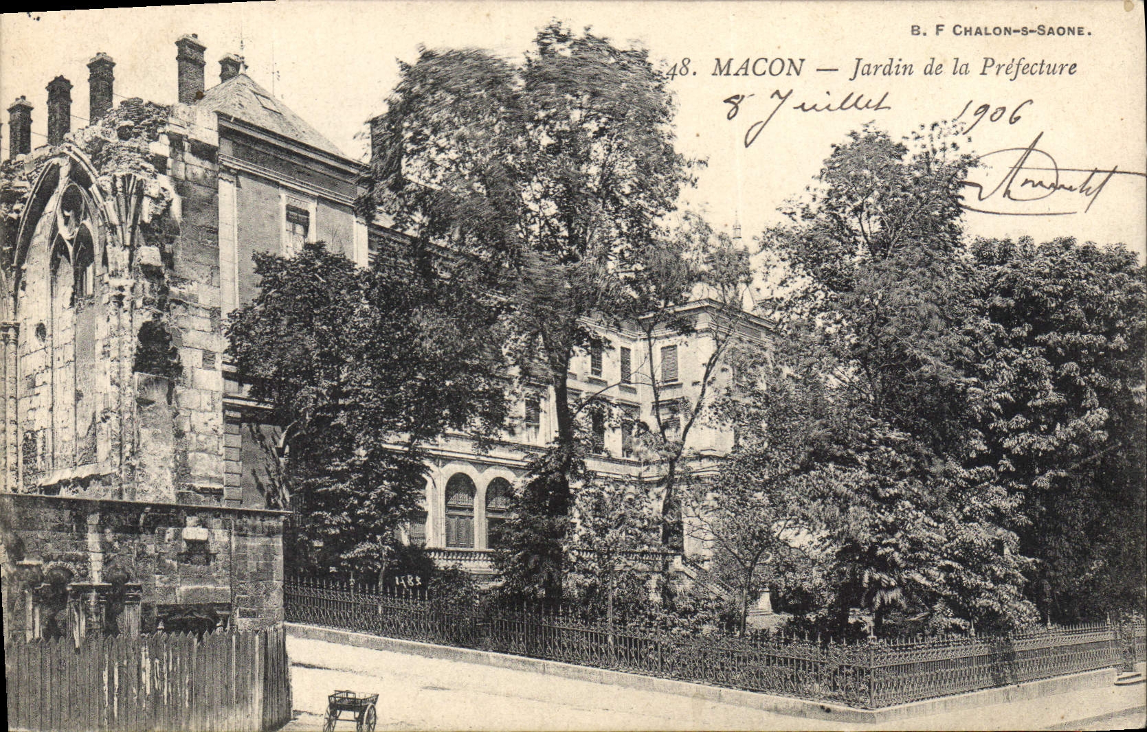 CPA Macon Jardins de la Prefecture 
