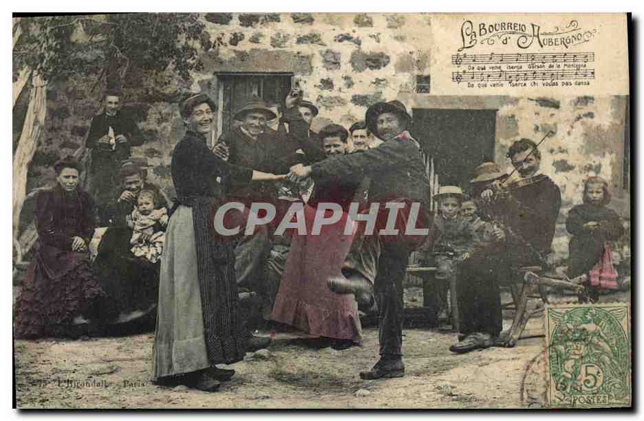 CPA Folklore Auvergne La bourree