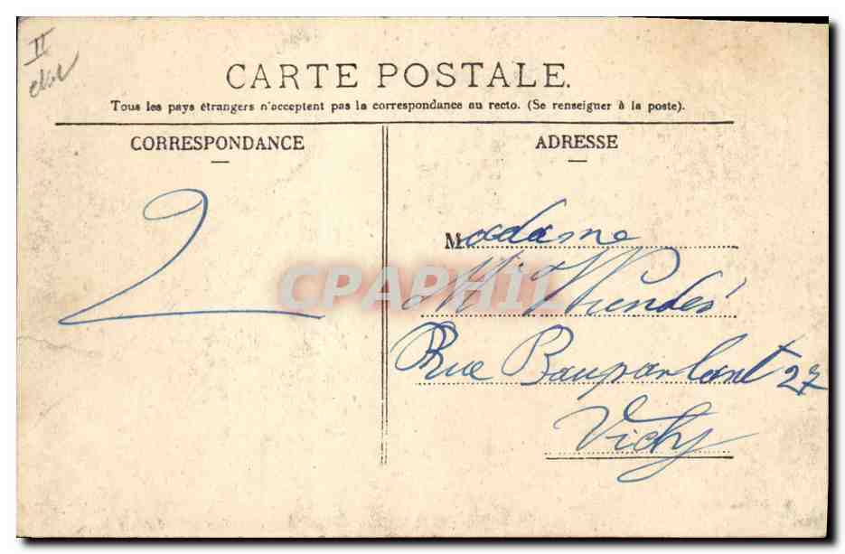 CPA Folklore Auvergne La bourree — Verso