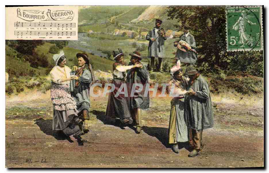 CPA Folklore Auvergne La bourree