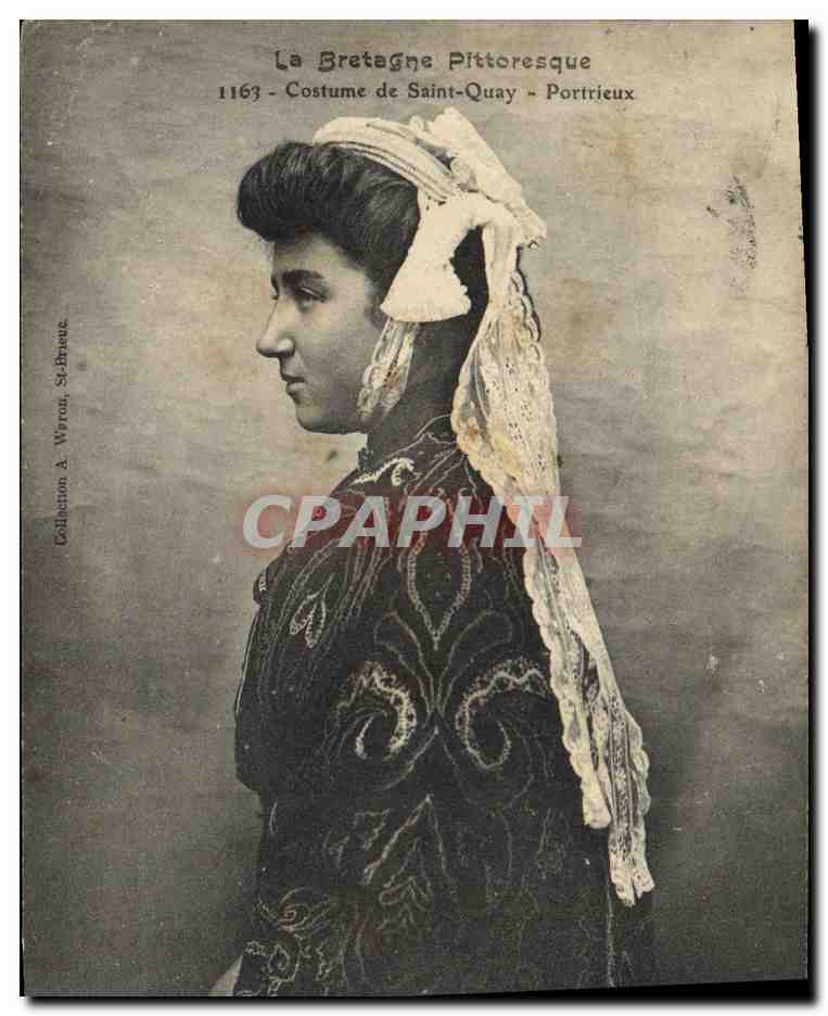 CPA Folklore Costume de Saint Quay Portrieux 