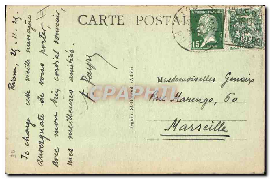 CPA Folklore Auvergne Tricoteuse Auvergnate — Verso