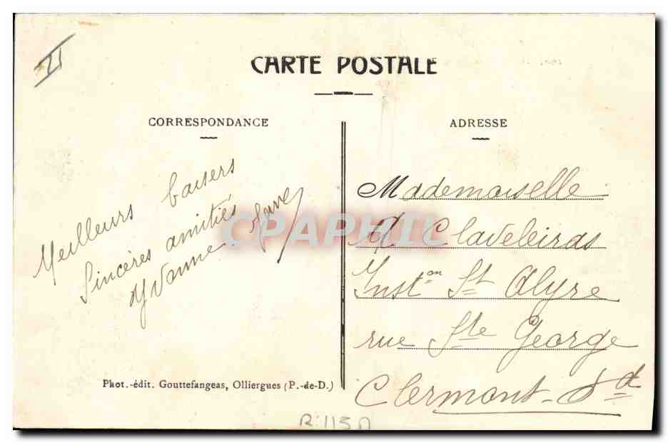 CPA Folklore Auvergne Habitations villageoises — Verso