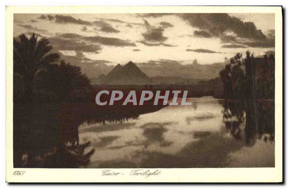 Caire - Twilight — vue des pyramides au crépuscule — éditeur Lehnert & Landrock, n° de série 1063