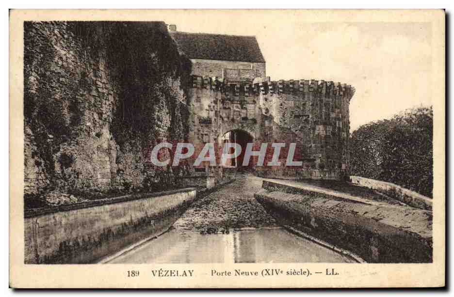 CPA Chateau Vezelay Porte neuve 