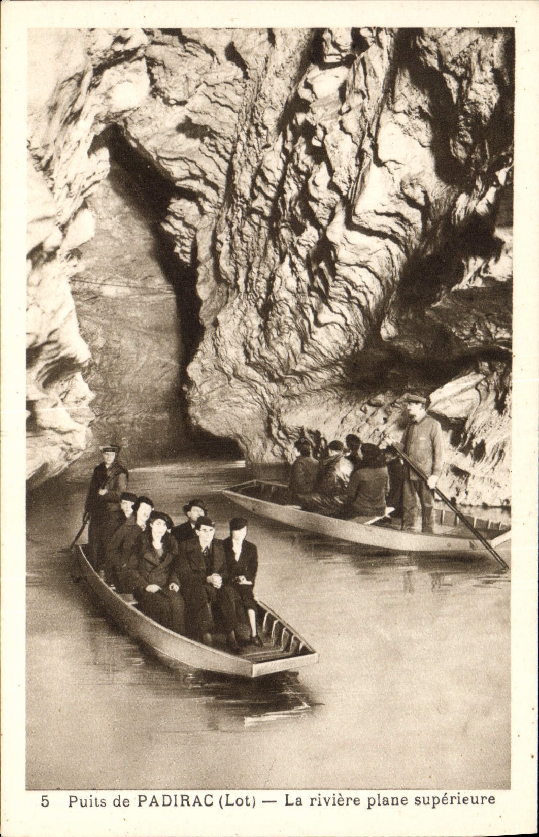 CPA Grotte Grottes Puits de Padirac La riviere plane superieure