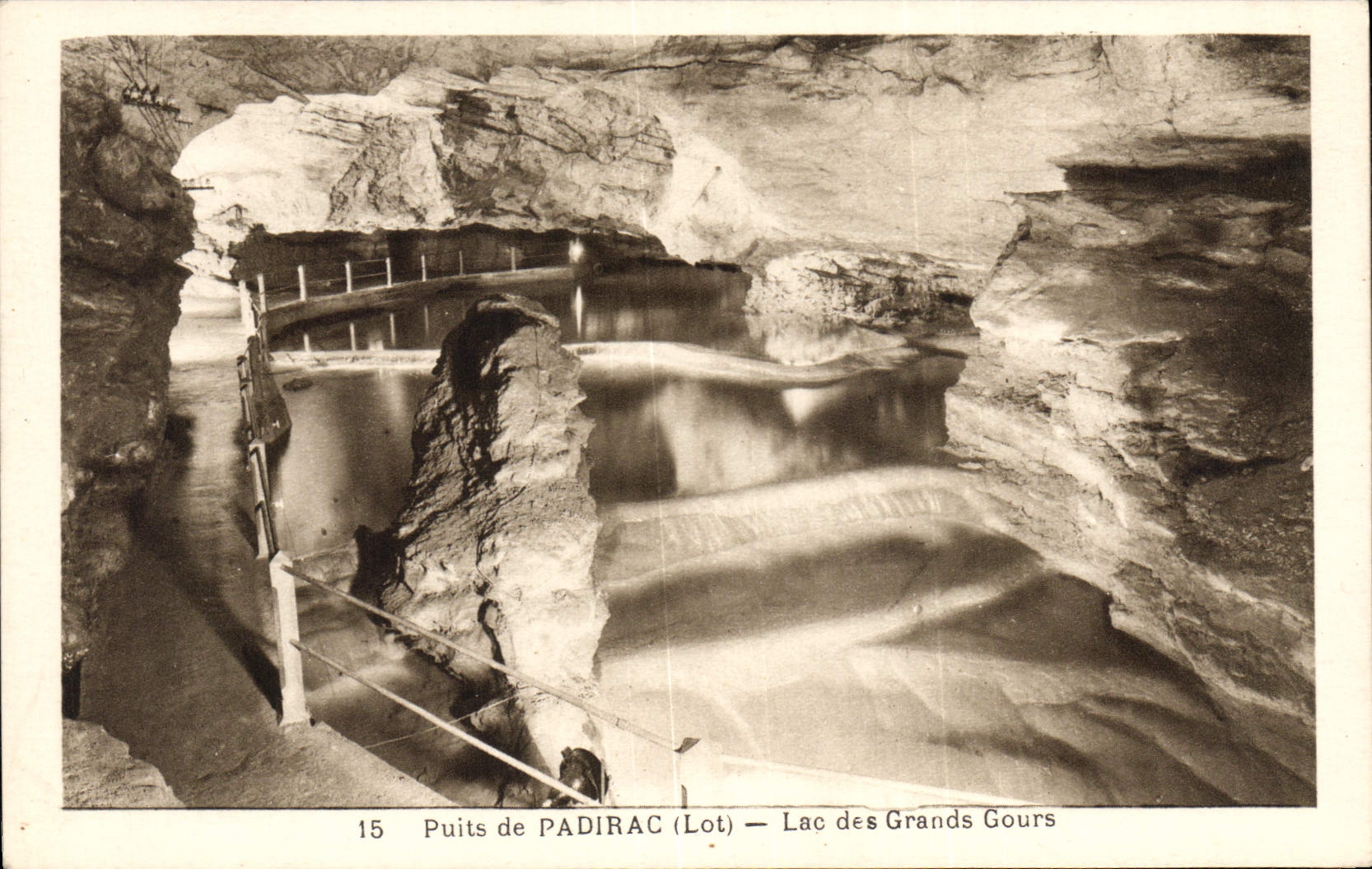 Puits de PADIRAC (Lot) — Lac des Grands Gours — Éditeur non identifié, n° de série 15