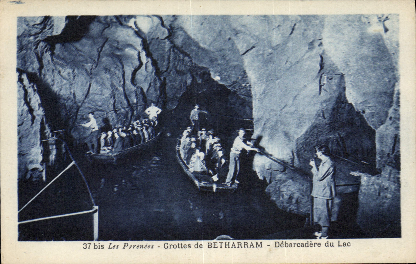 CPA Grotte Grottes de Betharram Debarcadere du lac Barque