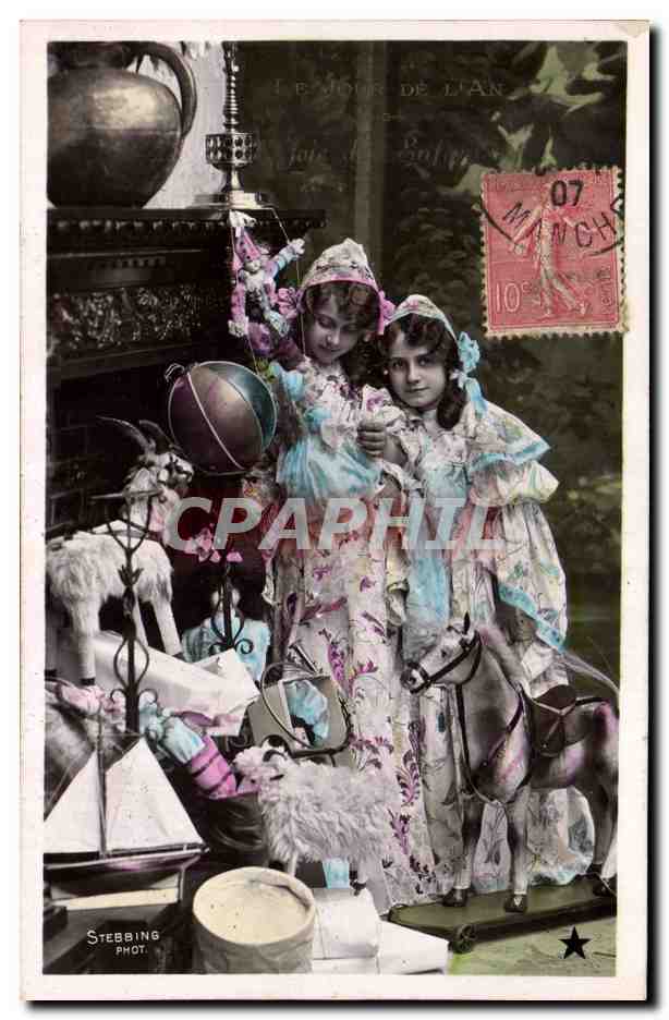 CPA Fantaisie Enfant Poupee Enfants