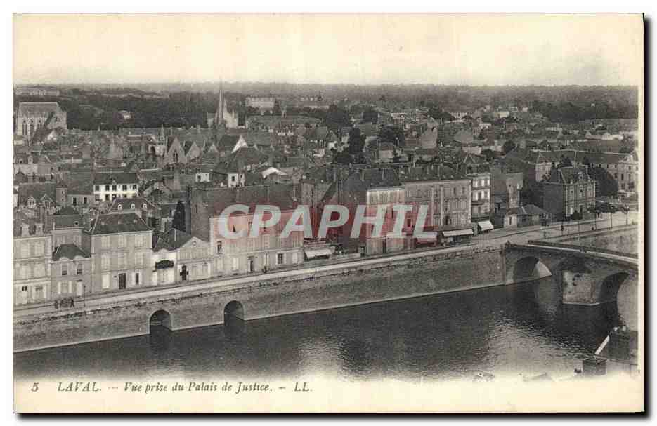 CPA Laval Vue prise du Palais de justice 