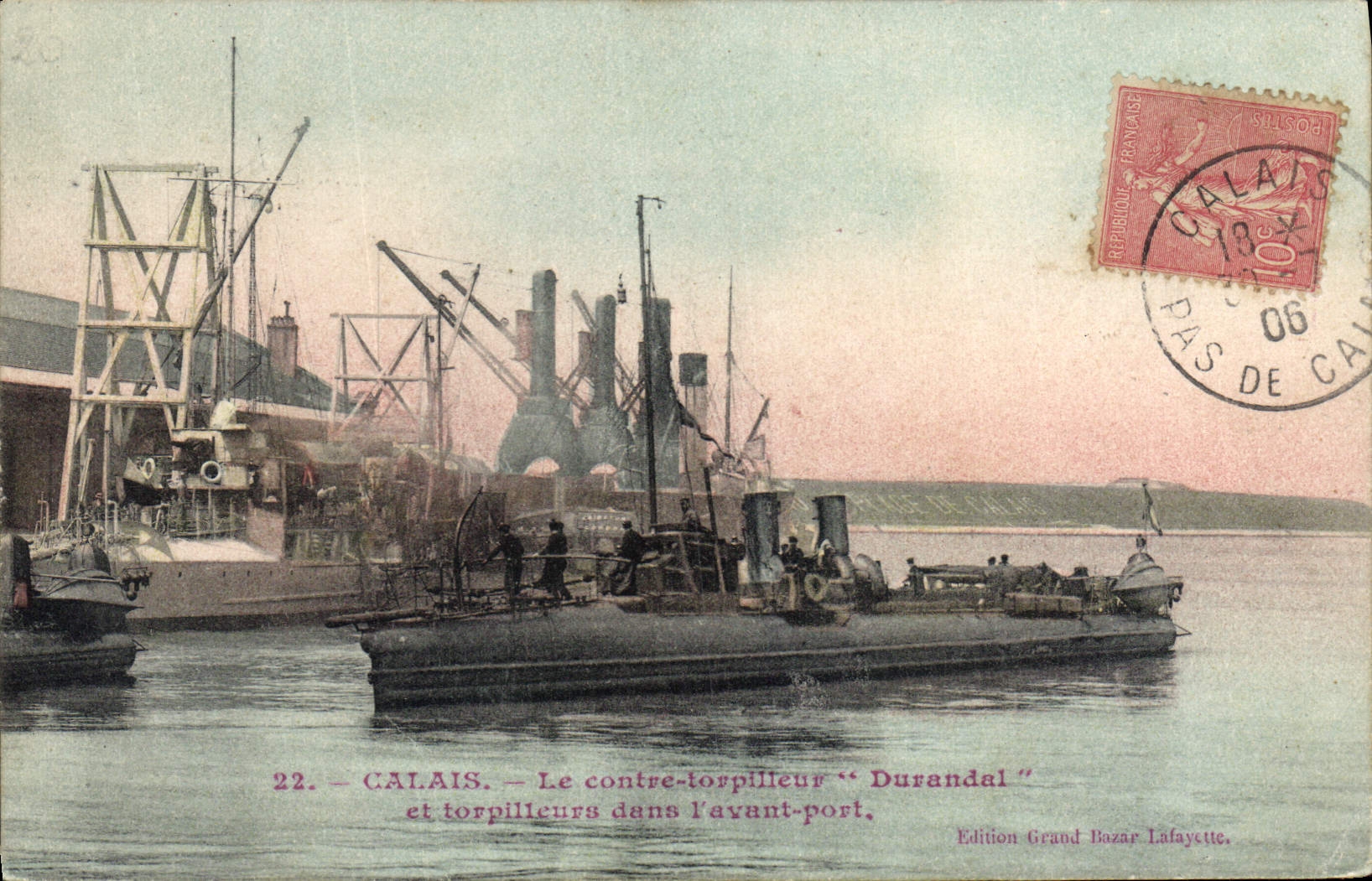 Calais — El contrafragata "Durandal" y fragatas en el muelle delantero — Edición Grand Bozar Lafayette