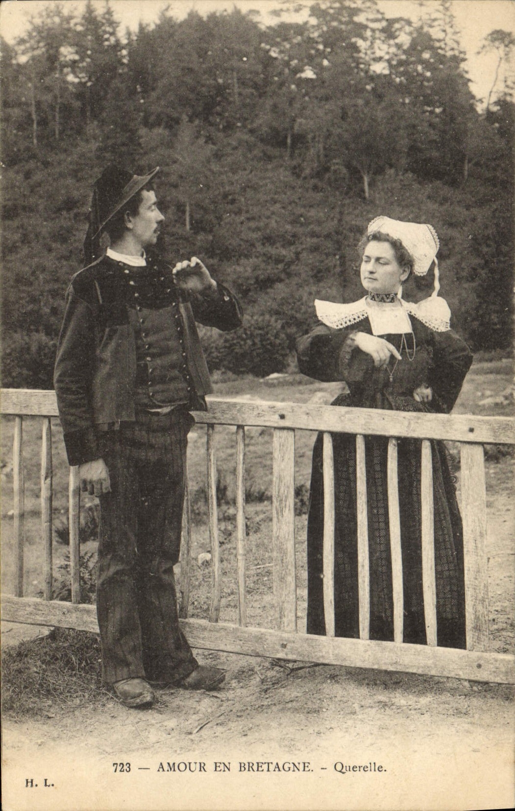 CPA Folklore Amour en Bretagne Querelle