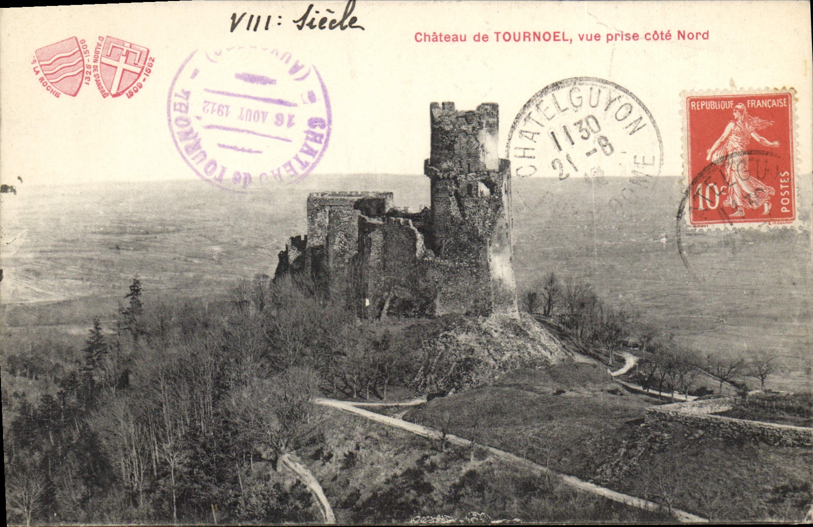 CPA Chateau de Tournoel Vue prise Cote Nord 