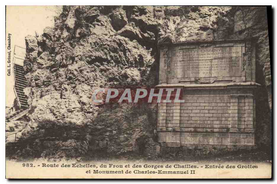 CPA Grotte Grottes Route des Echelles du Frou et des gorges de Chailles Entree des grottes et monume