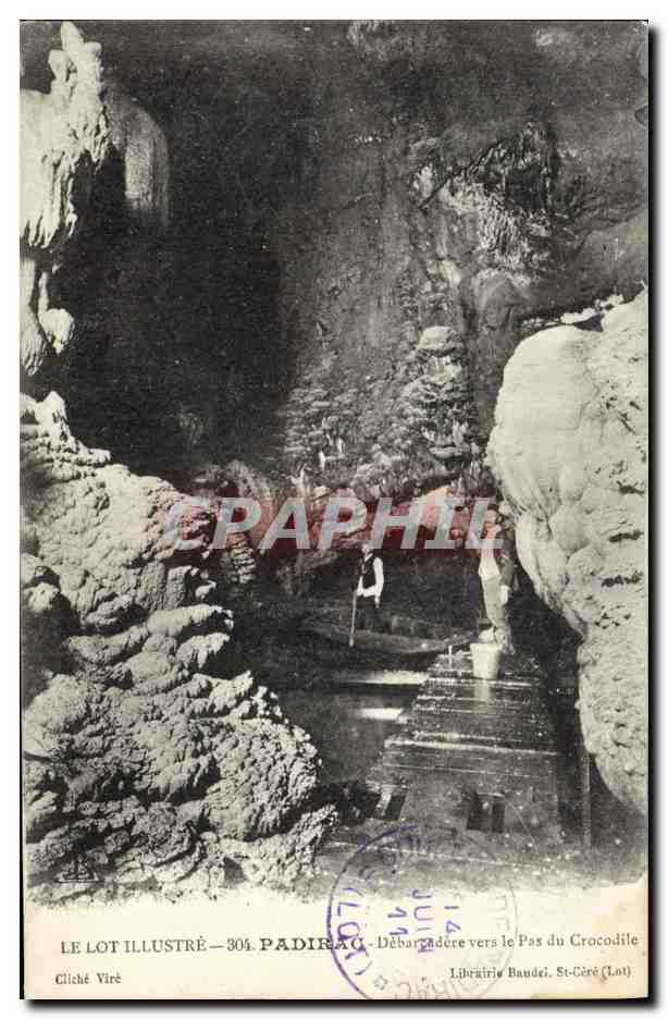 CPA Grotte Grottes Padirac Debarcadere vers le Pas du Crocodile