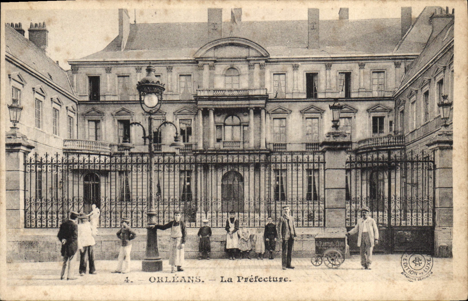 Orléans — La Préfecture — Édition de Luxe