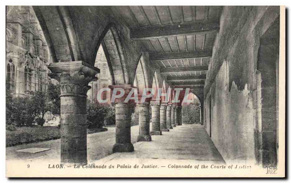 CPA Laon La colonnade du Palais de justice 