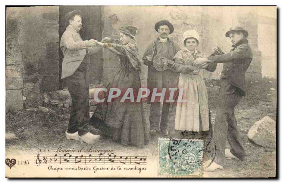 CPA Folklore Bourree d'Auvergne 