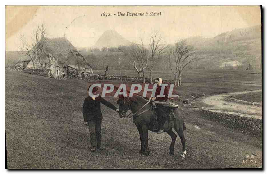 Une Paysanne à cheval — Le Puy — M.B. Le Puy
