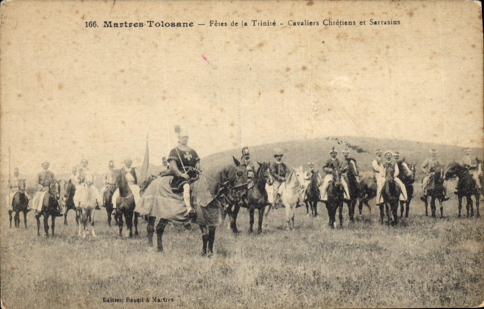CPA Chateau Martres Tolosane Fetes de la Trinite Cavaliers chretiens et Sarrasins