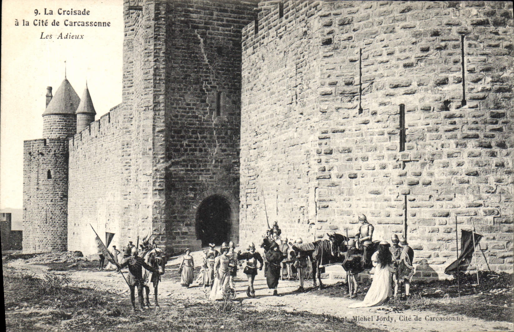 CPA Chateau La croisade au Moyen Age a la Cite de Carcassonne Les adieux