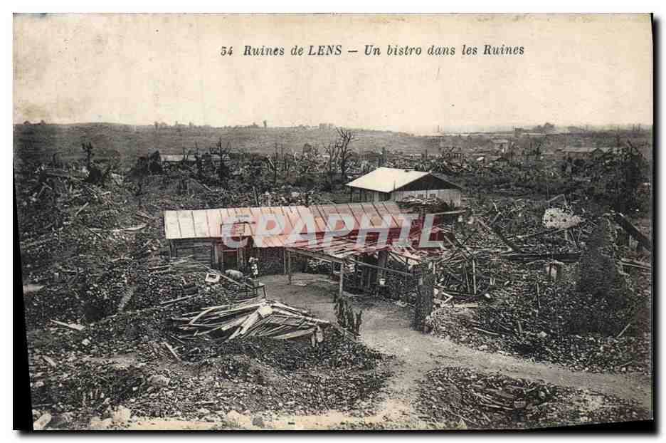 CPA Militaria Ruines de Lens un bistro dans les Ruines 