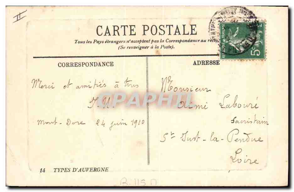 CPA Folklore Auvergne Joueur de cornemuse — Verso