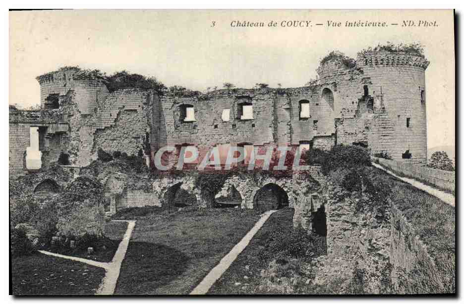 CPA Chateau de Coucy Vue interieure
