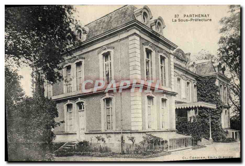 CPA Parthenay La Sous Prefecture 