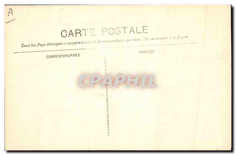 Tarjeta postal antigua Buque de guerra Le D'Entrecasteaux Crucero de primera clase — Reverso