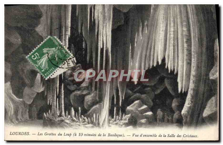 CPA Grotte Grottes Lourdes Les grottes du loupm Vue d'ensemble de la Salle des Cristaux