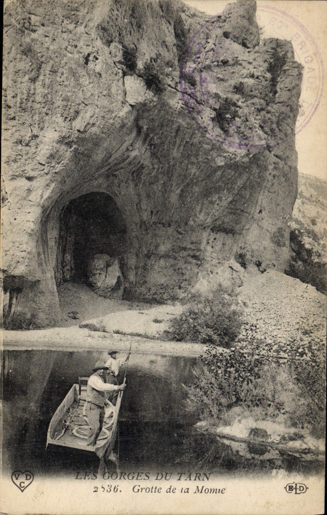 CPA Grotte de la Momie Gorges du Tarn Grottes 