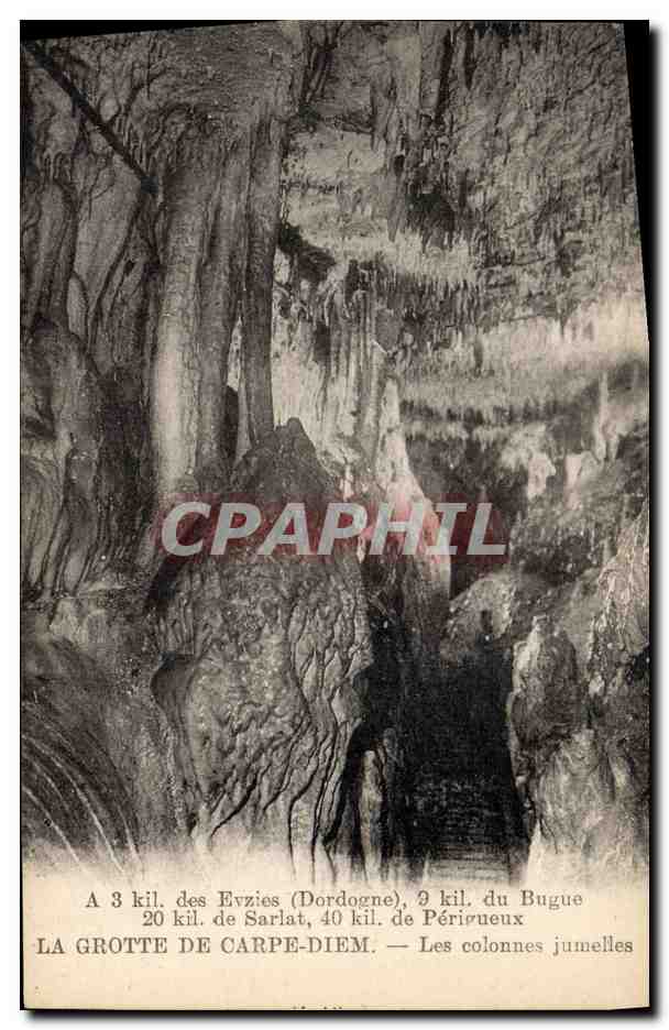 CPA Grotte de Carpe Diem Les Eyzies Dordogne Les colonnes jumelles Grottes 