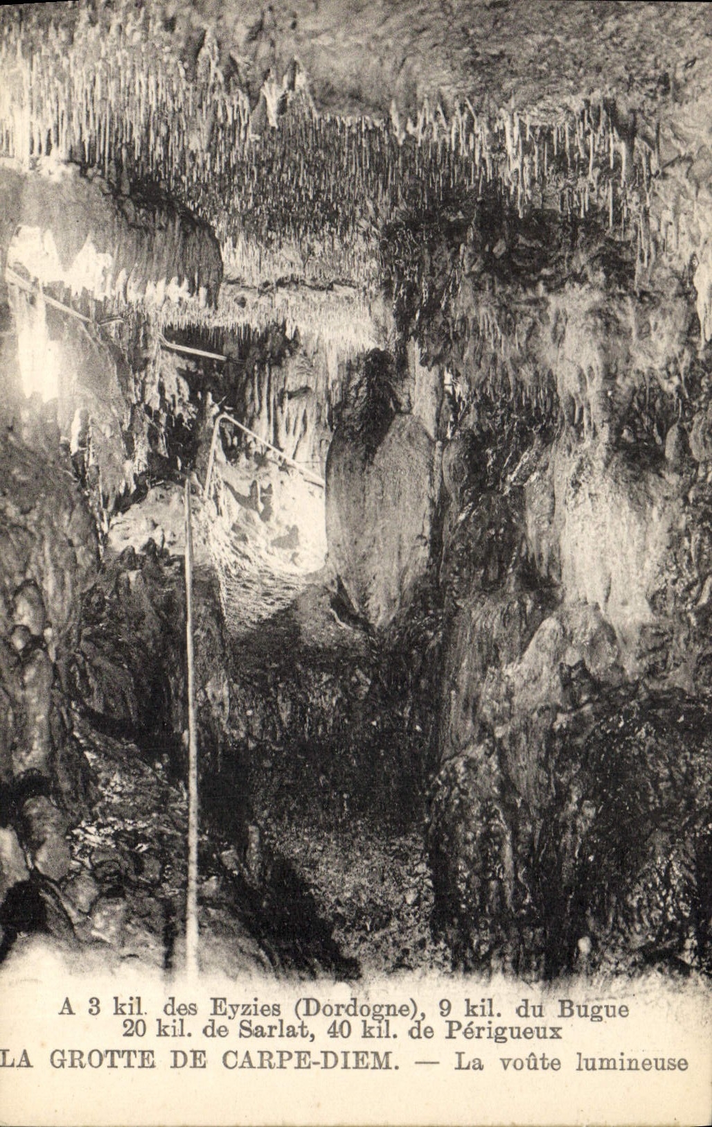 CPA Grotte de Carpe Diem Les Eyzies Dordogne La voute lumineuse Grottes 
