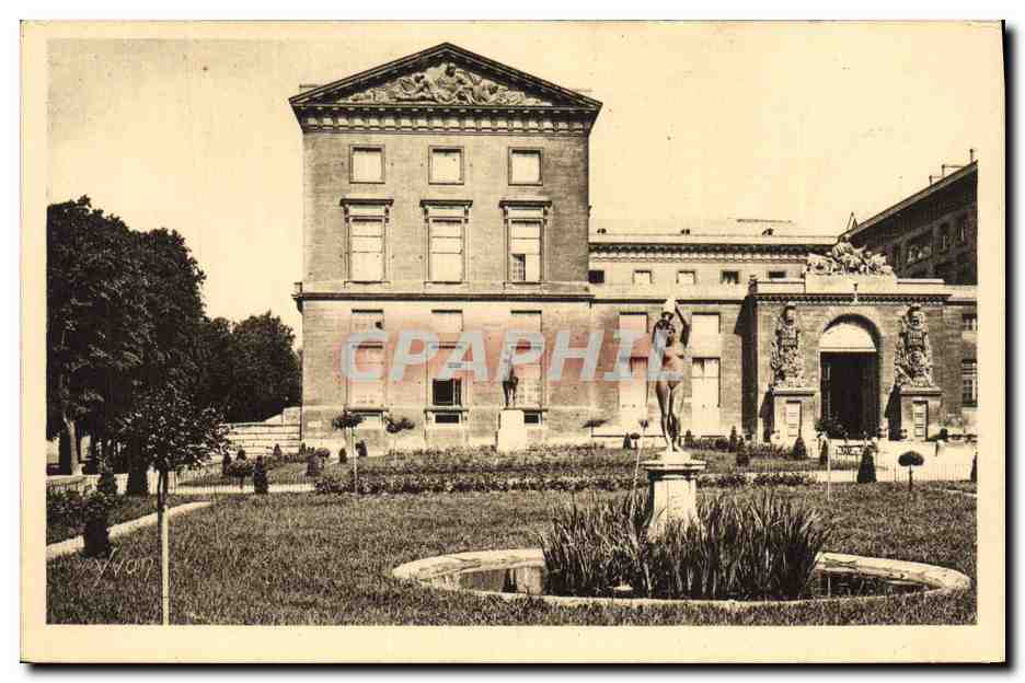 CPA Palais de justice et statue de la Nymphe Metz