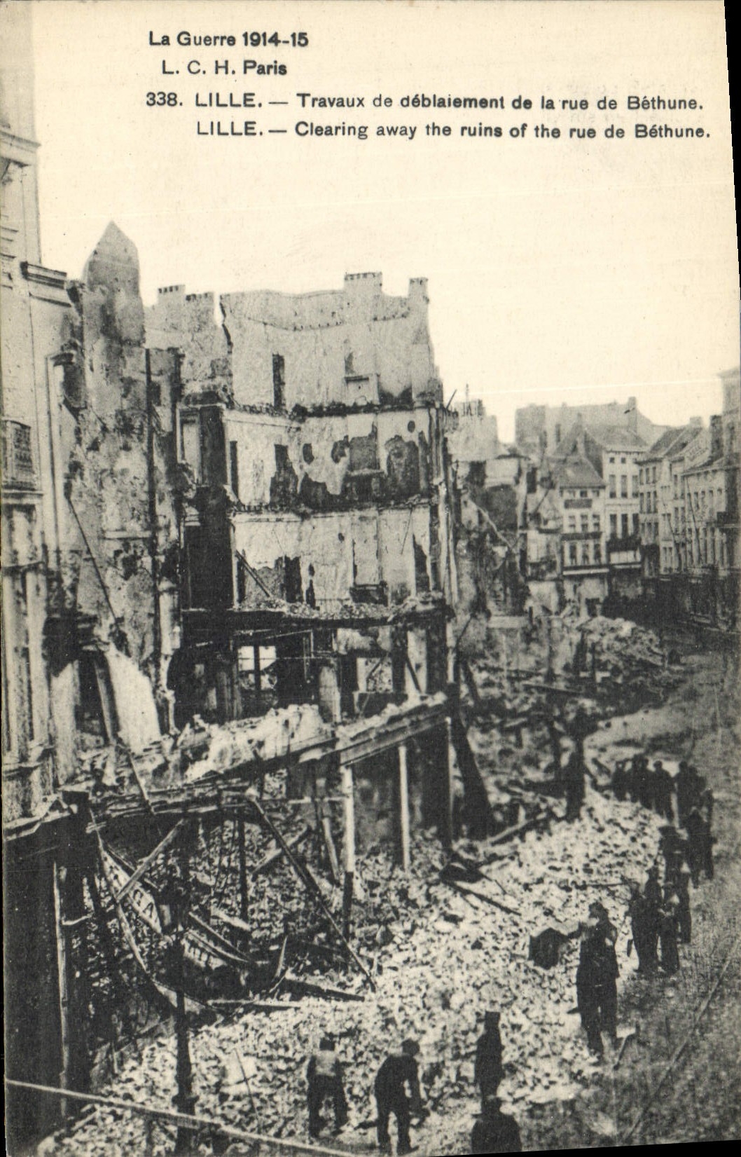 LILLE — Travaux de déblaiement de la rue de Béthune — L. C. H. Paris, n° 338