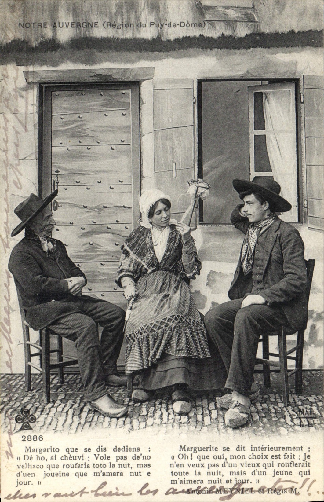CPA Folklore Auvergne 