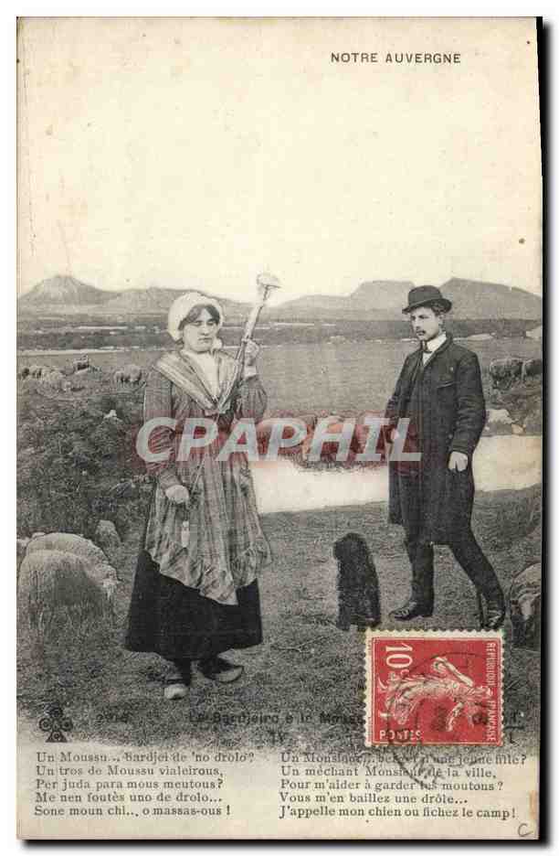 CPA Folklore Auvergne Moutons