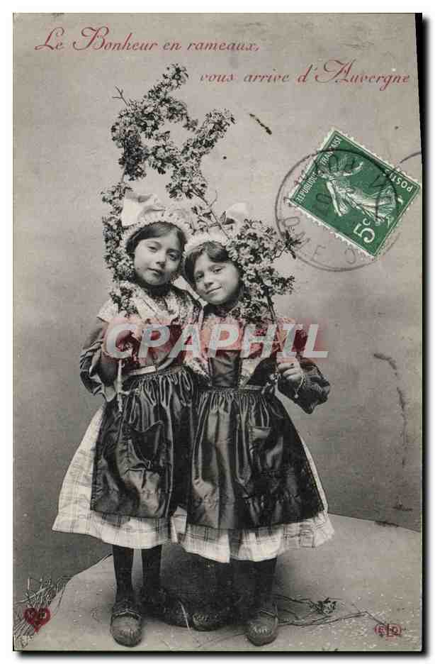 CPA Folklore Auvergne Enfants