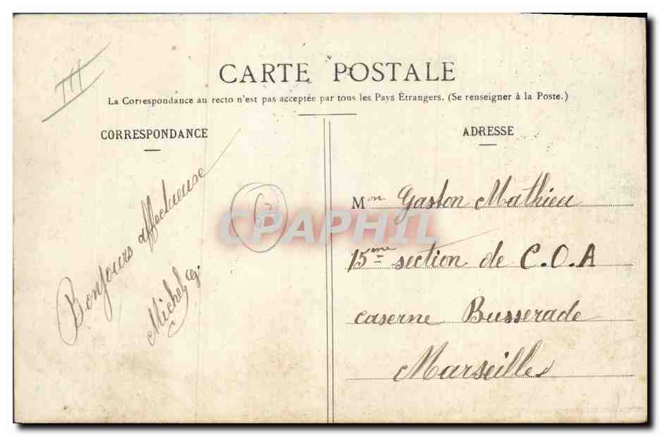 CPA Folklore Auvergne La fontaine du berger Moutons — Verso
