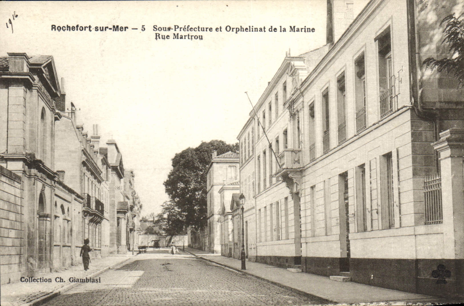 CPA Rochefort sur Mer Sous Prefecture et orphelinat de la Marine Rue Martrou