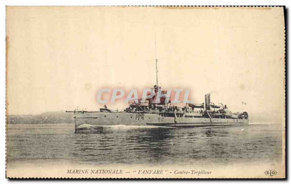 CPA Bateau de Guerre Fanfare Contre torpilleur
