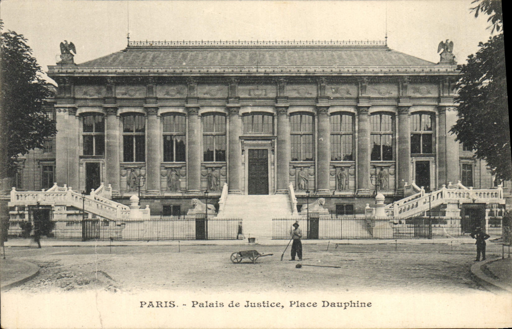 CPA Palais de justice Place Dauphine Paris 