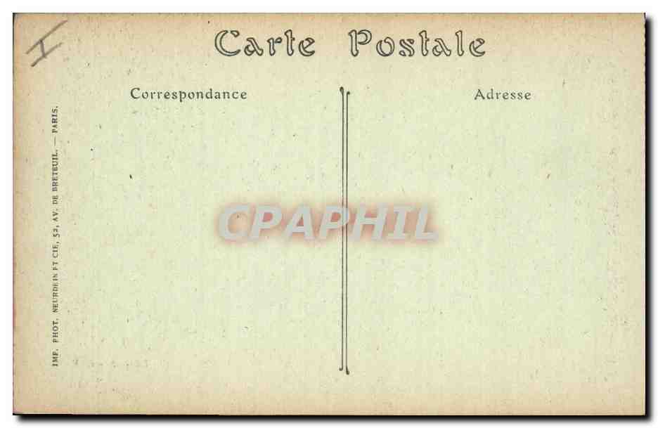 CPA Militaria Soissons La place du cloitre et la cathedrale — Rückseite