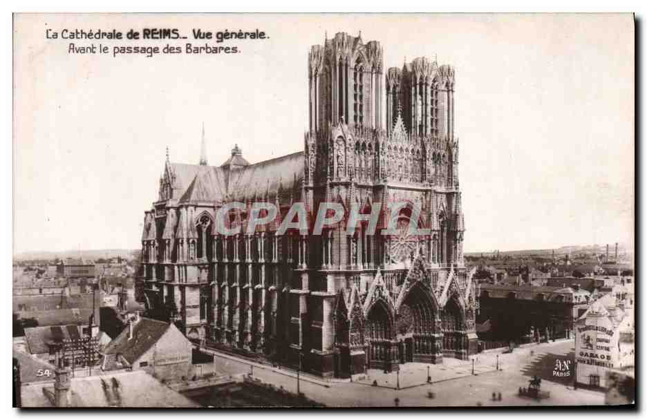 CPA Militaria La cathedrale de Reims Vue generale